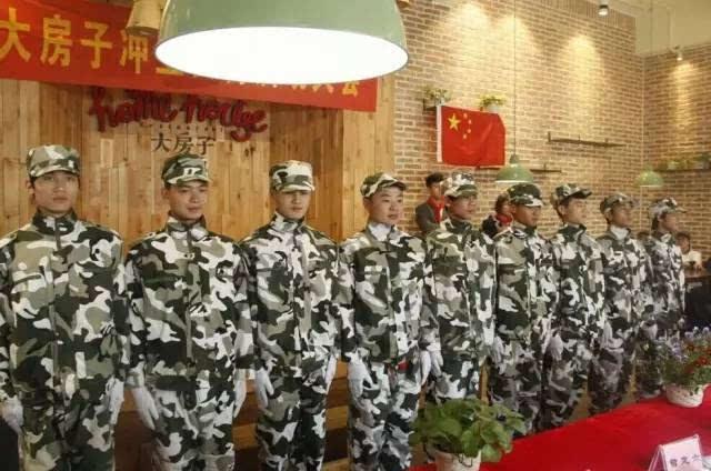 时尚公主做美甲