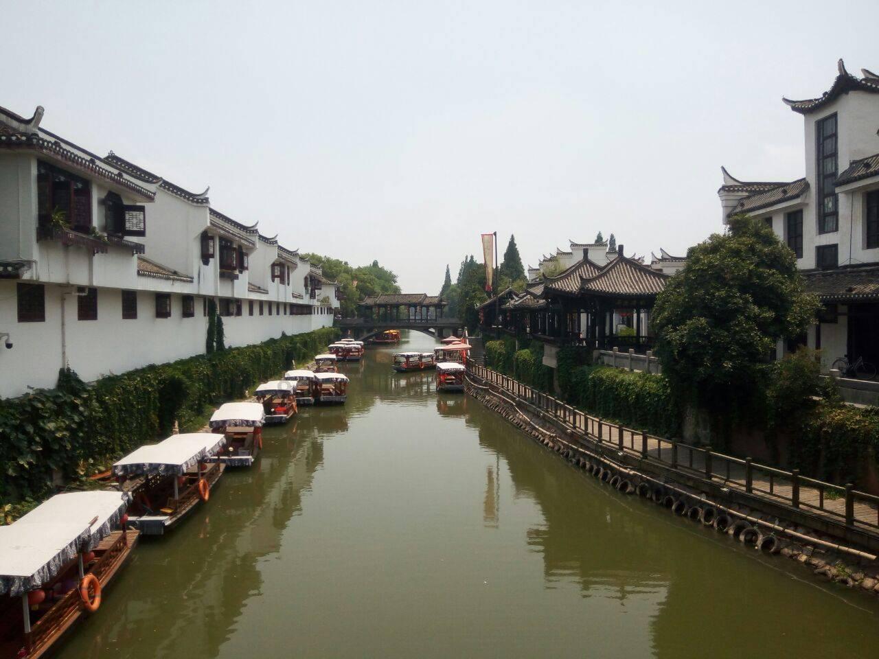广州队自救直播运动户外榜第一，人气榜第十